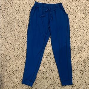 Women’s Medium Evrpur Jogger Scrubs in Royal